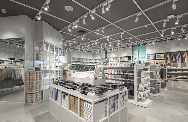 江西精品店的貨架有什么作用？