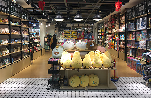 湖北精品店鋪要怎么利用展示架規(guī)劃才能留住顧客