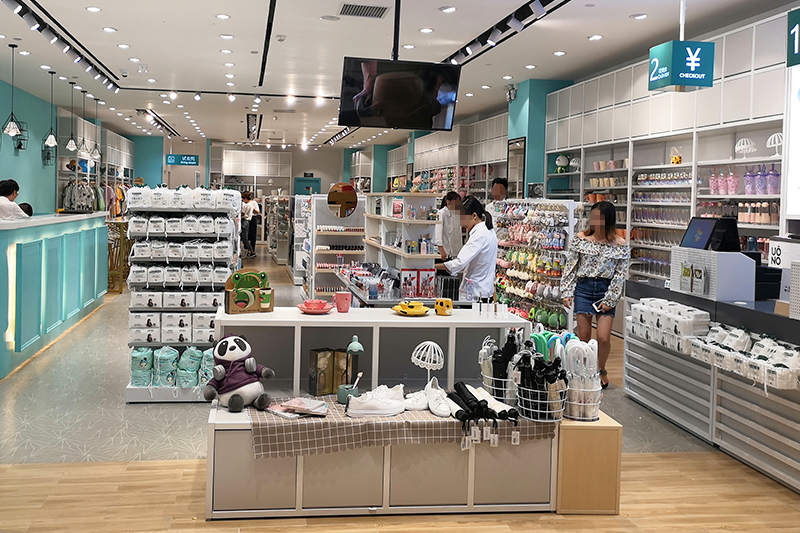 貴陽精品店貨架,精品店陳列架,飾品貨架,展示貨架,大唐展示貨架,北歐風(fēng)貨架,三元店貨架 貴陽精品店貨架,精品店陳列架,飾品貨架,展示貨架,大唐展示貨架,北歐風(fēng)貨架,三元店貨架