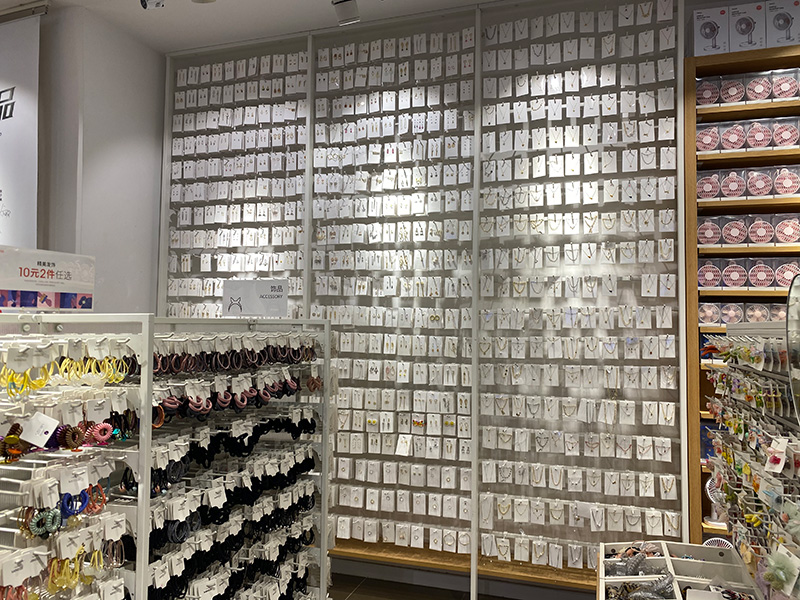 泰安精品店貨架定制,精品店陳列架貨架廠家,廣州精品貨架廠,大唐貨架