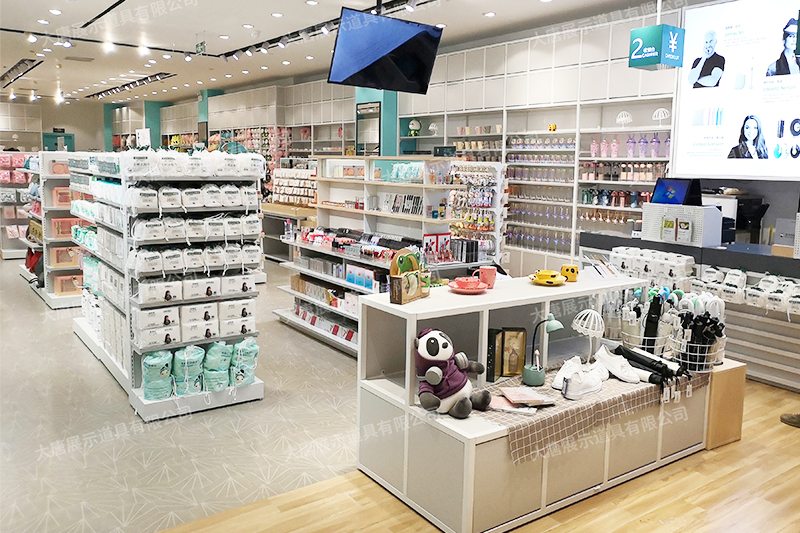 吉安精品店貨架，NOME貨架，諾米陳列架，大唐展示貨架，北歐風(fēng)貨架，三元店貨架