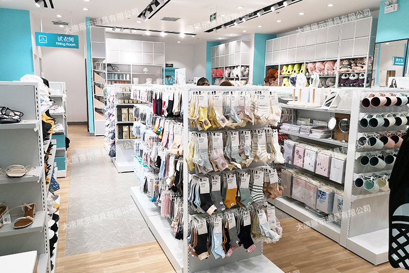 銀川精品店貨架，NOME貨架，諾米陳列架，大唐展示貨架，北歐風貨架，三元店貨架