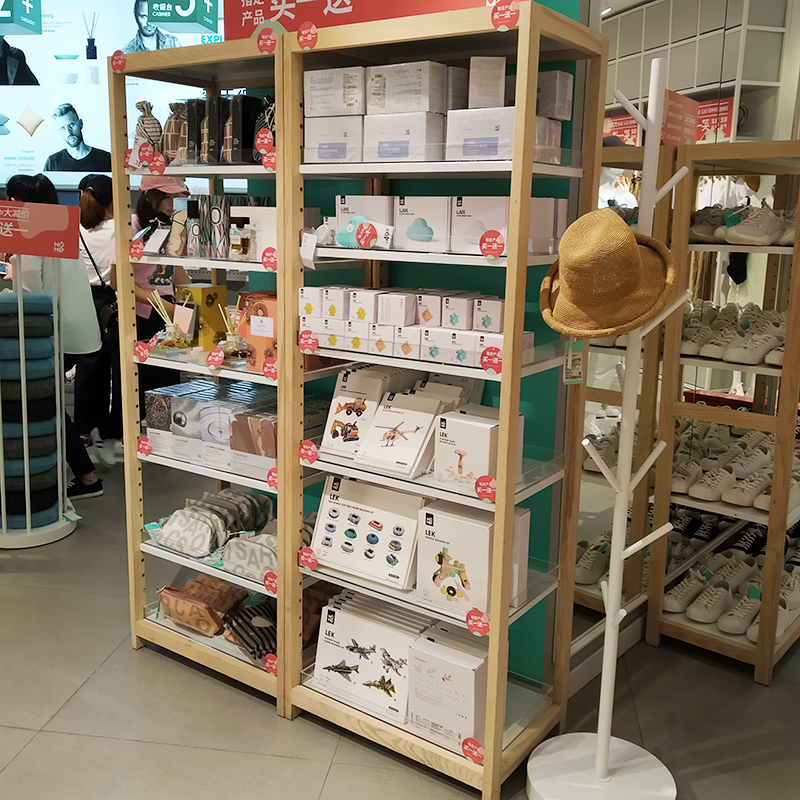 潮州衣物展示貨架