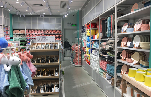 南昌NOME諾米北歐風精品店貨架