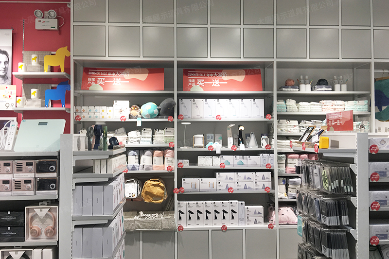 汕頭精品店貨架，NOME貨架，諾米陳列架，大唐展示貨架，北歐風貨架，三元店貨架