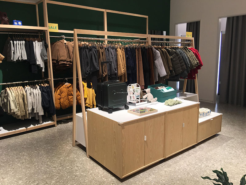 南沙小型服裝店貨架