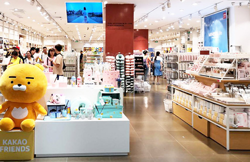 四川名創優品貨架批發廠家教你如何安裝名創優品貨架