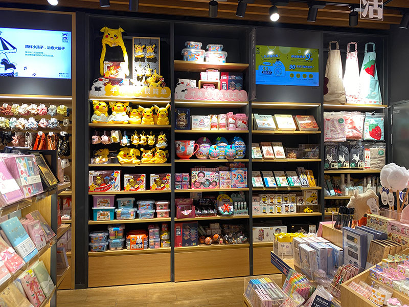 長春廣州文體店展示貨架定制,筆架流水臺,文具鋼木展示架,廣州大唐貨架