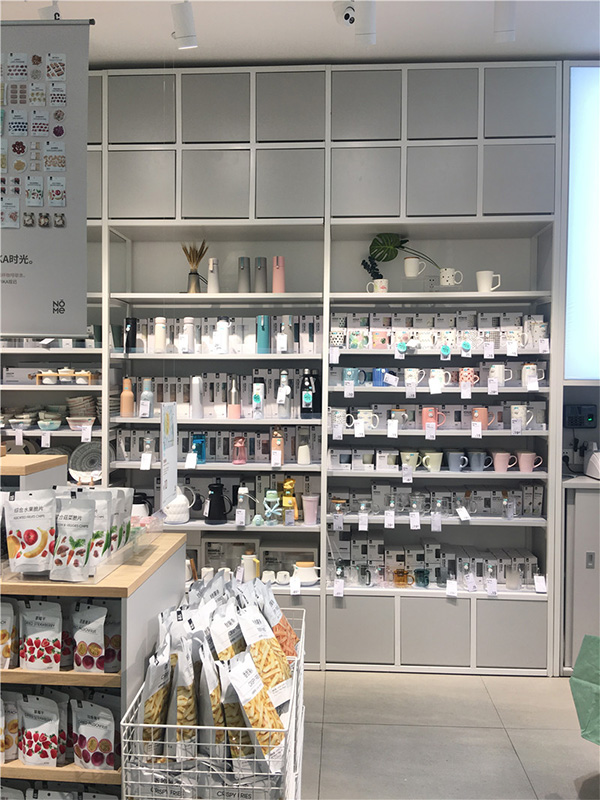 大同貨架批發(fā)廠分享定制飾品店貨架的基本流程