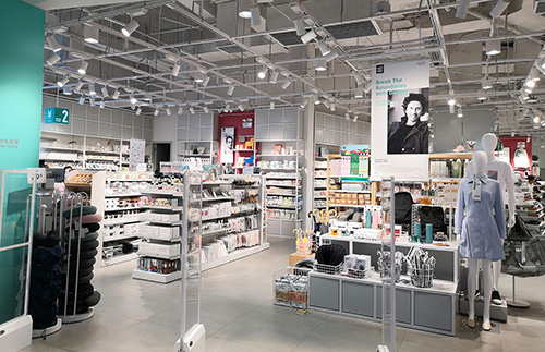 秒懂飾品多樣擺放的飾品展示臺