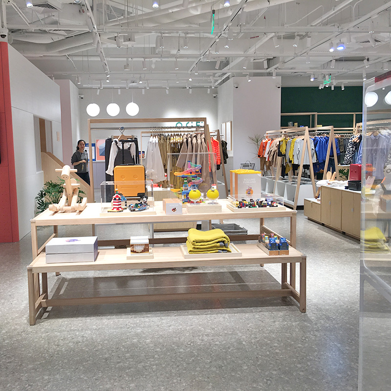 安徽時尚簡約全實木童裝貨架,母嬰貨架,廠家定做