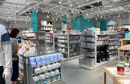 哈爾濱店鋪要怎樣選擇商品陳列展示貨架