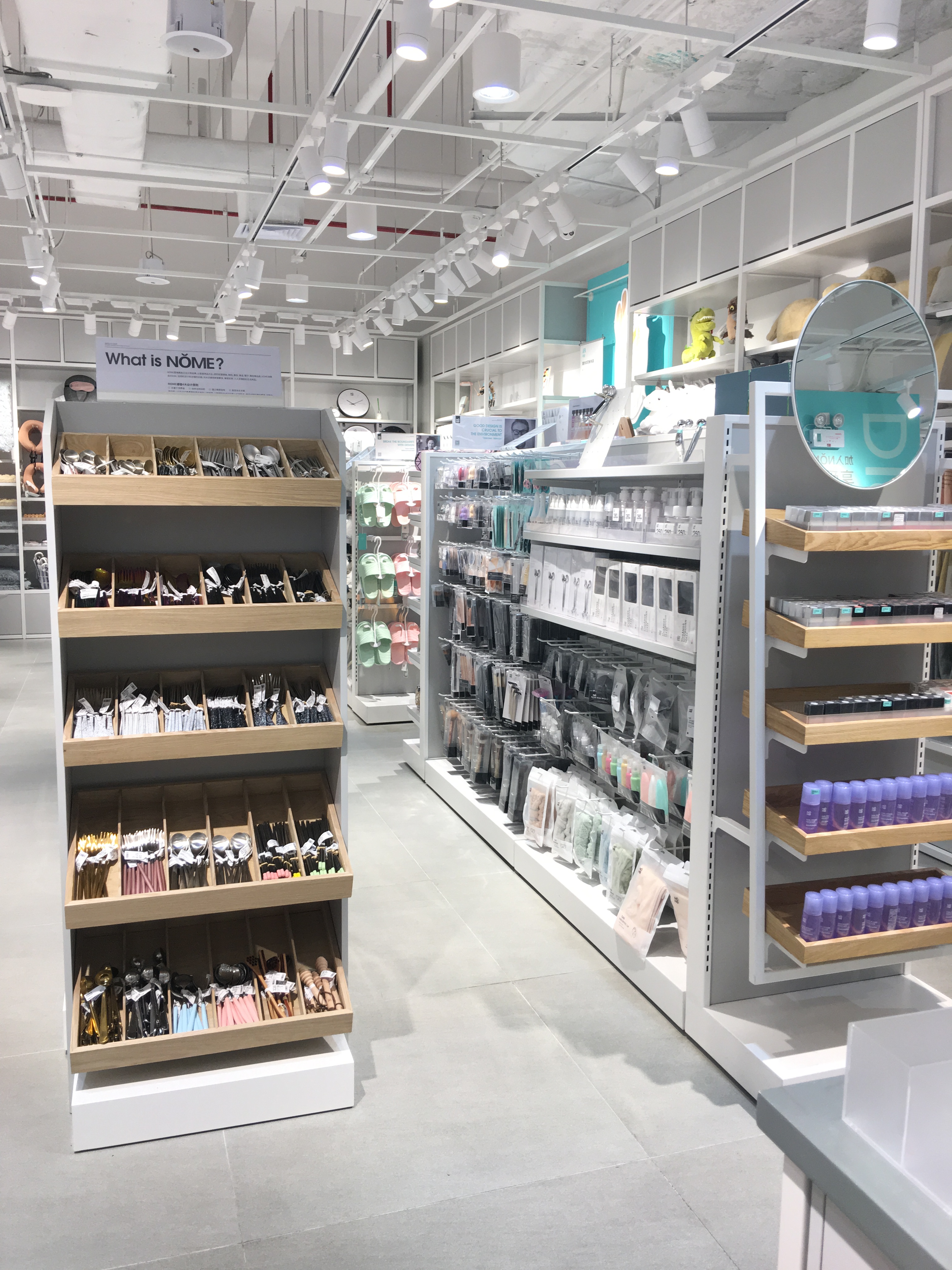 鞍山百貨貨架,小百貨架子,兩元店的貨架,小商店貨架