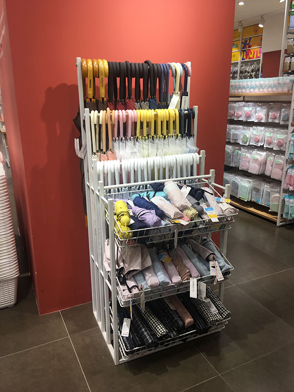 南寧精品展示架,名創(chuàng)展示架,nome北歐風(fēng)展示架 南寧精品展示架,名創(chuàng)展示架,nome北歐風(fēng)展示架