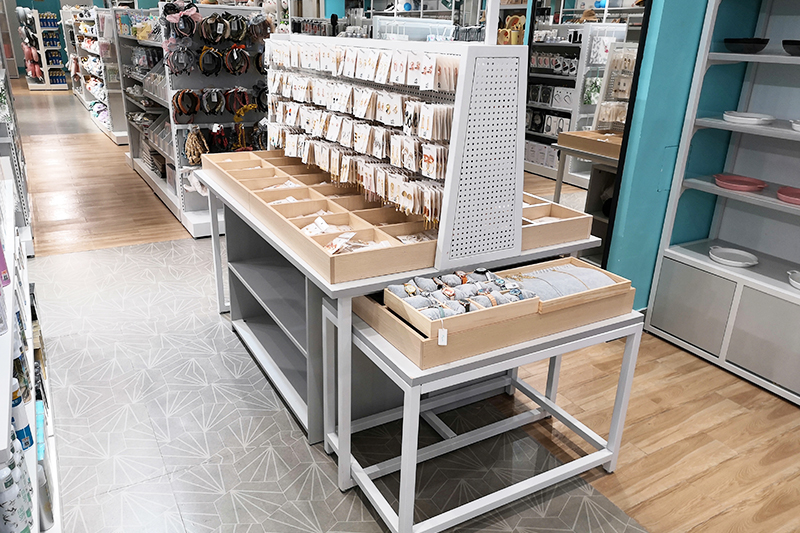 自貢精品店貨架，NOME貨架,諾米陳列架,邊柜陳列架,大唐展示架,定制貨架