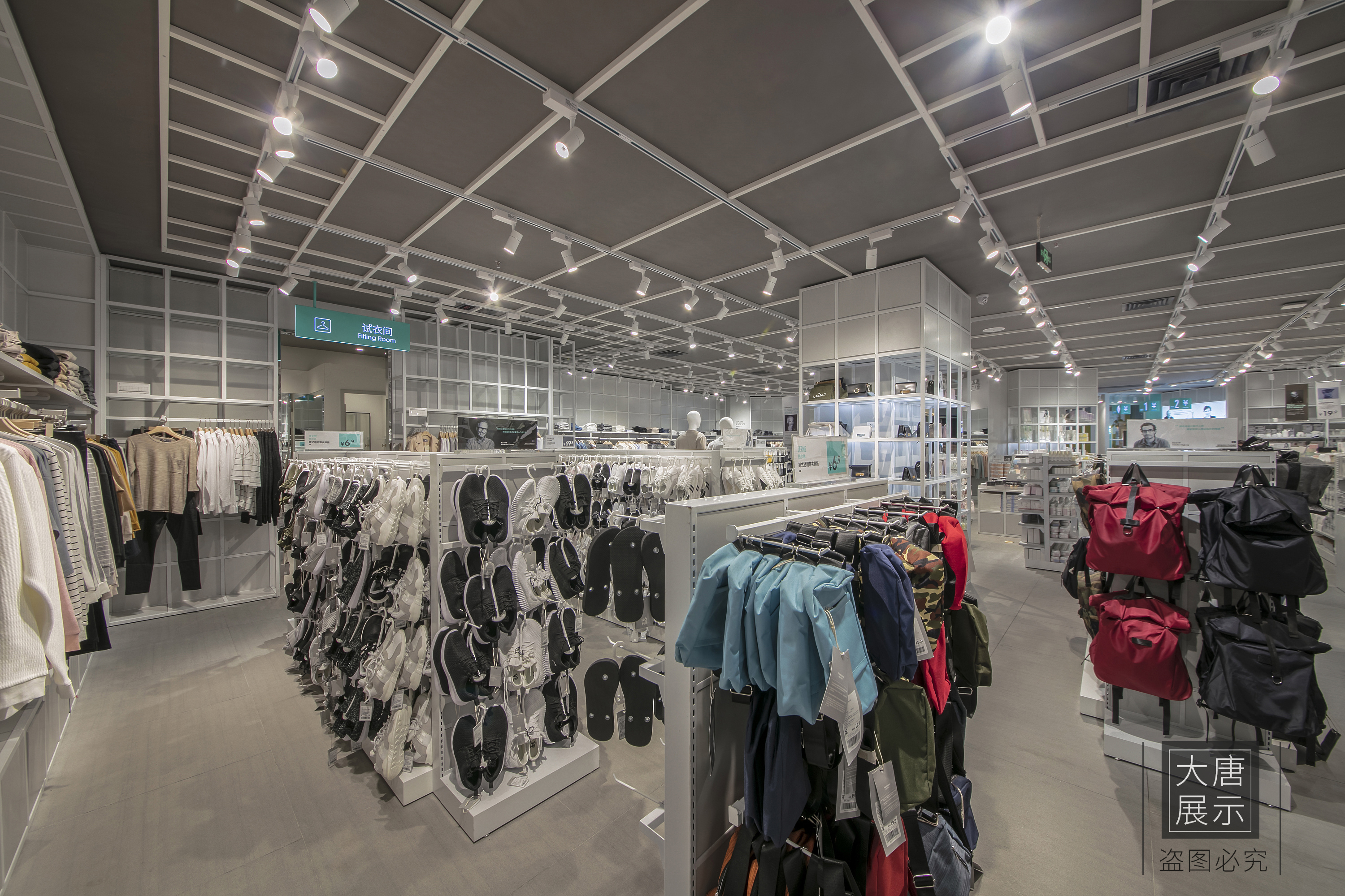 清遠開家精品店如何選購精品店貨架