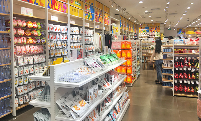 長沙名創貨架廠家生產商