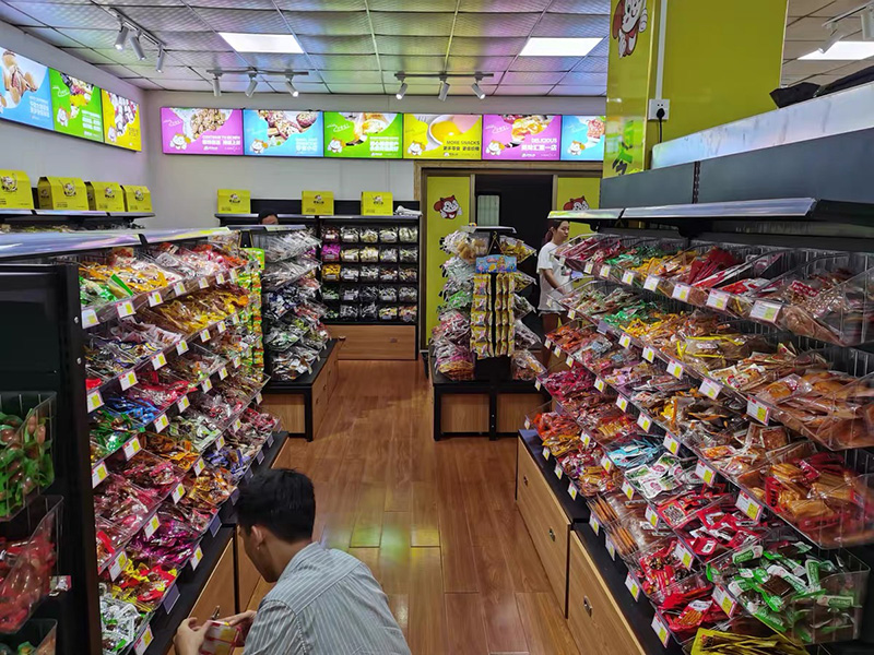 鄭州零食店展示架,休閑零食貨架,小食品店陳列柜,大唐貨架廠