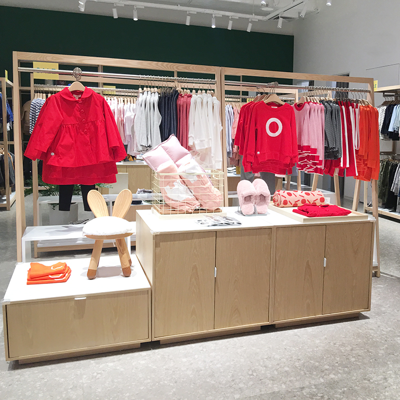 海東服裝木貨架